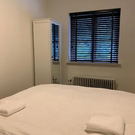 Semesterbostad Rode Eekhoorn: Genieten Met De Dieren In Het Bos! *