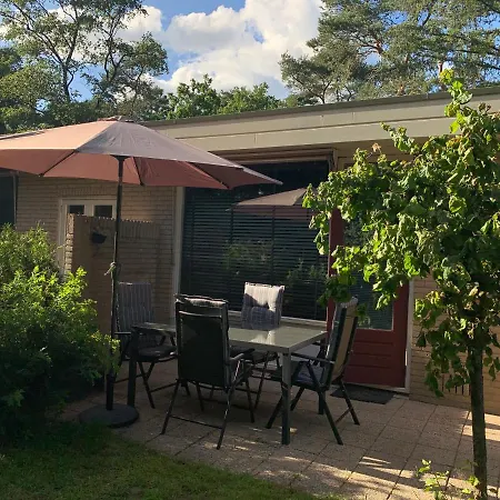 Holiday home Rode Eekhoorn: Genieten Met De Dieren In Het Bos! Otterlo